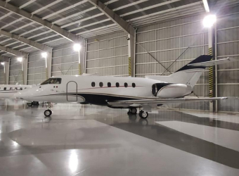 Hawker 800 White interior 10&nbsp;passengers